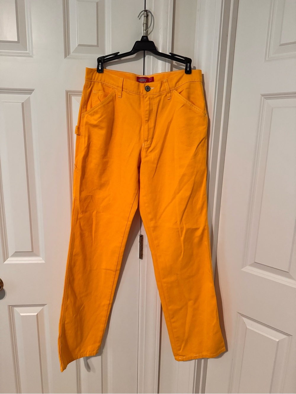 Men’s Yellow Dickies Pants
Size 5/27